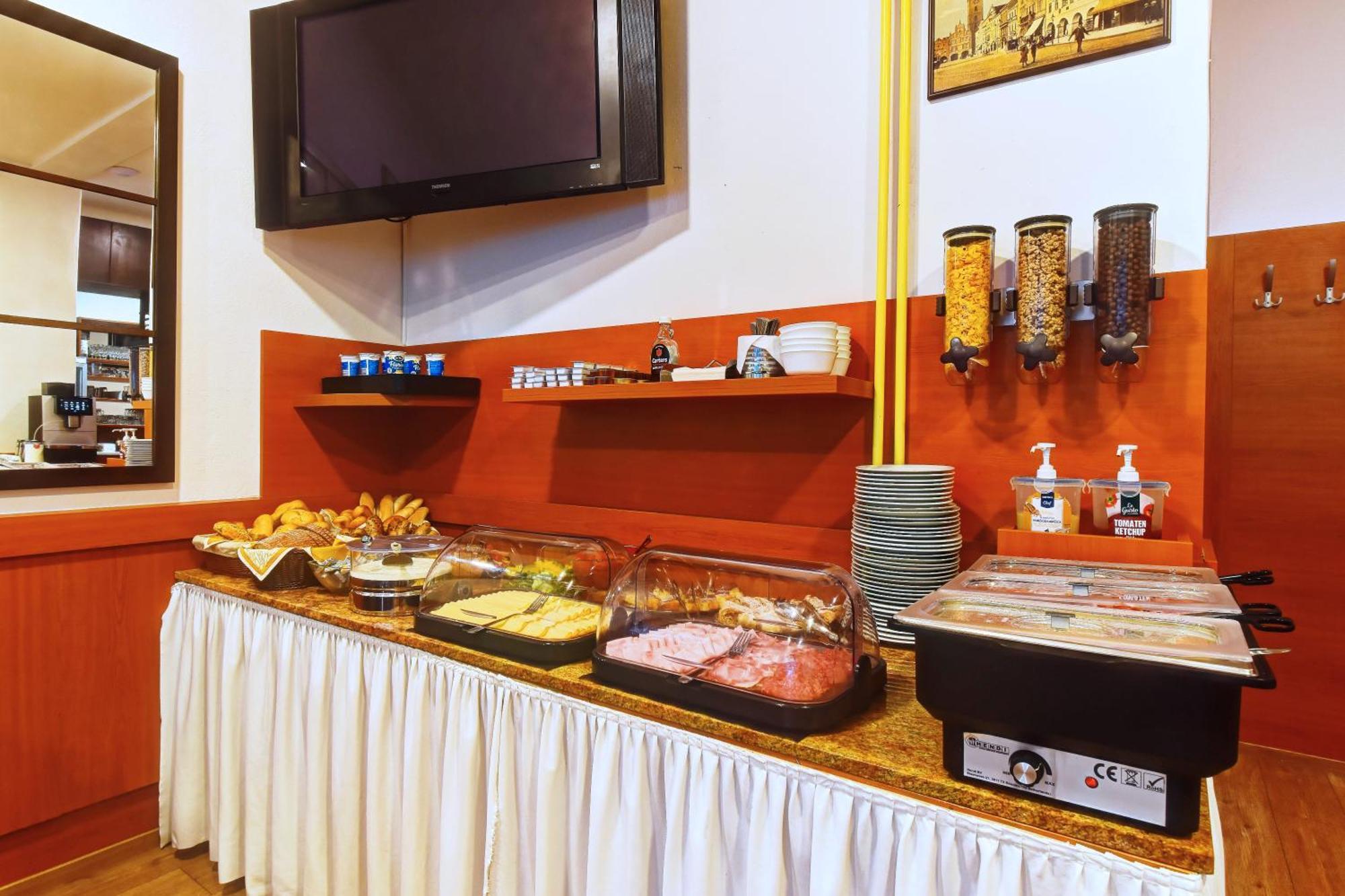 Hotel Adler Czeskie Budziejowice Zewnętrze zdjęcie